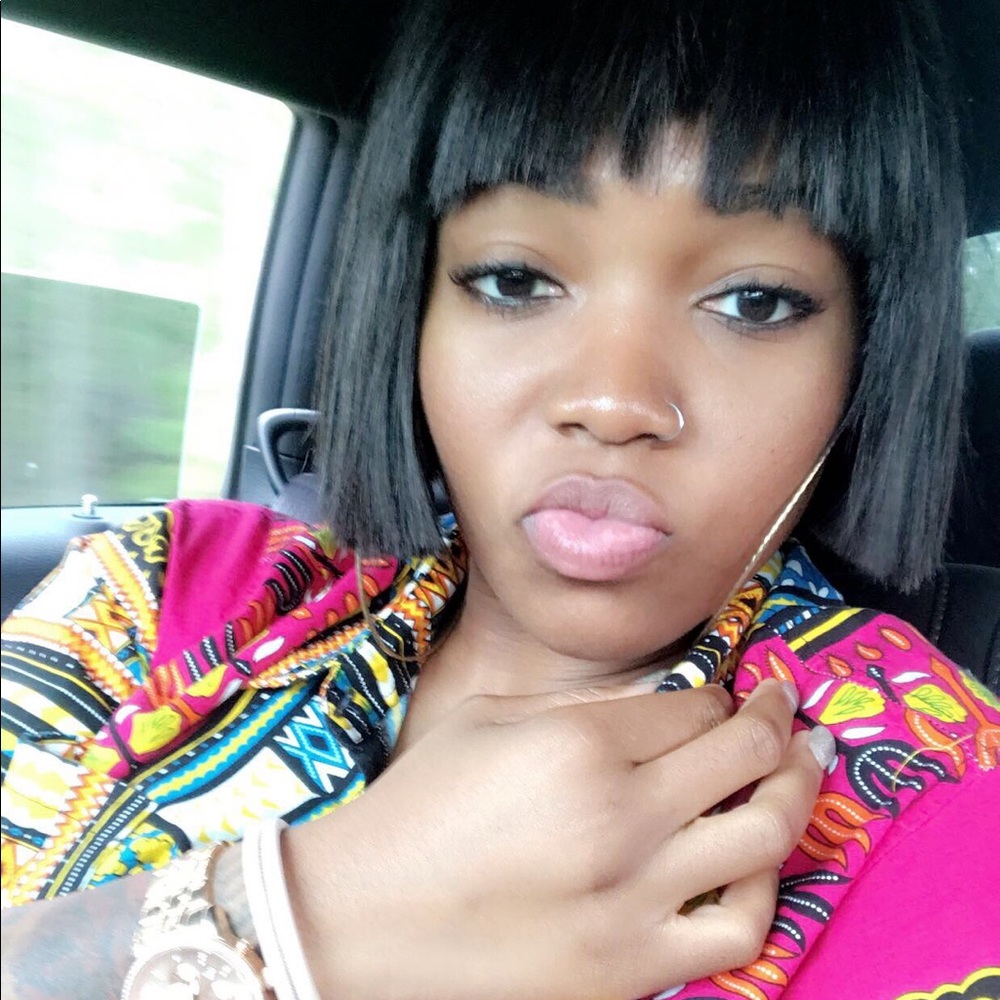 Meet your Posher, Darneshia